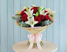 Букет цветов из:  Лилии и Розы в Шиморское