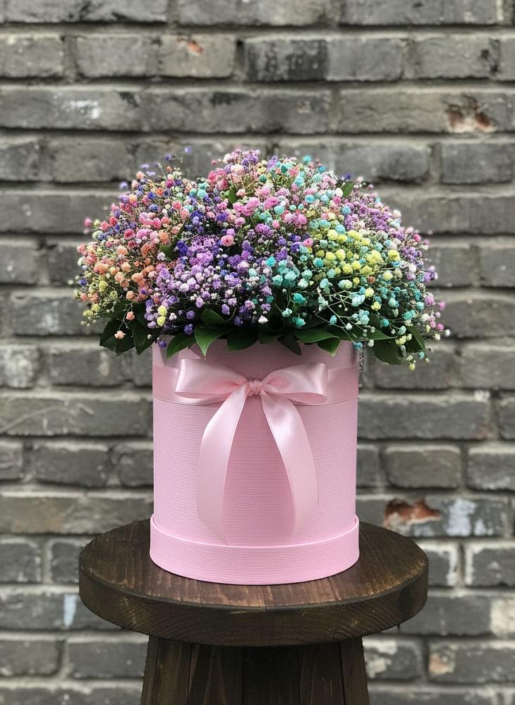 Цветочная композиция из Гипсофила и Розы в шляпной коробке в Шиморское