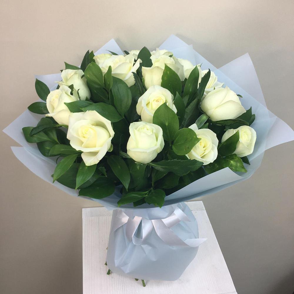 Букет 15 Белых роз Проуд в Шиморское