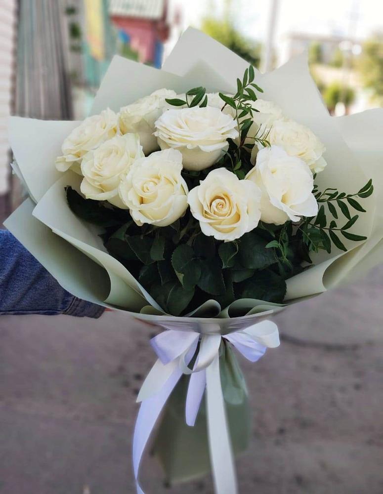 Букет Белые розы Проуд в Шиморское