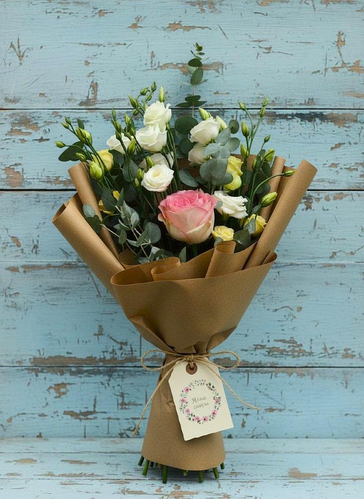 Букет цветов из: Розы и Лизиантусы в Шиморское