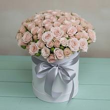 Цветочная композиция из Розы в шляпной коробке в Шиморское