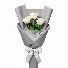 Букет 3 белые розы в Шиморское