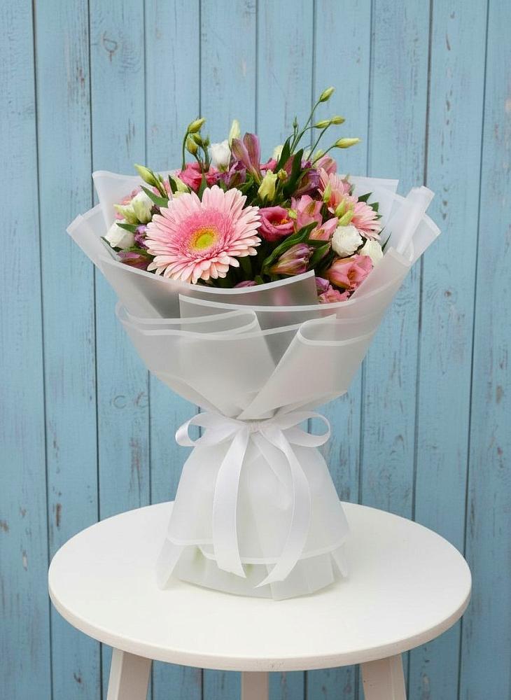 Букет цветов из: Герберы, Альстромерии и Лизиантусы в Шиморское