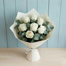 Букет Белые розы в Эвкалипте в Шиморское
