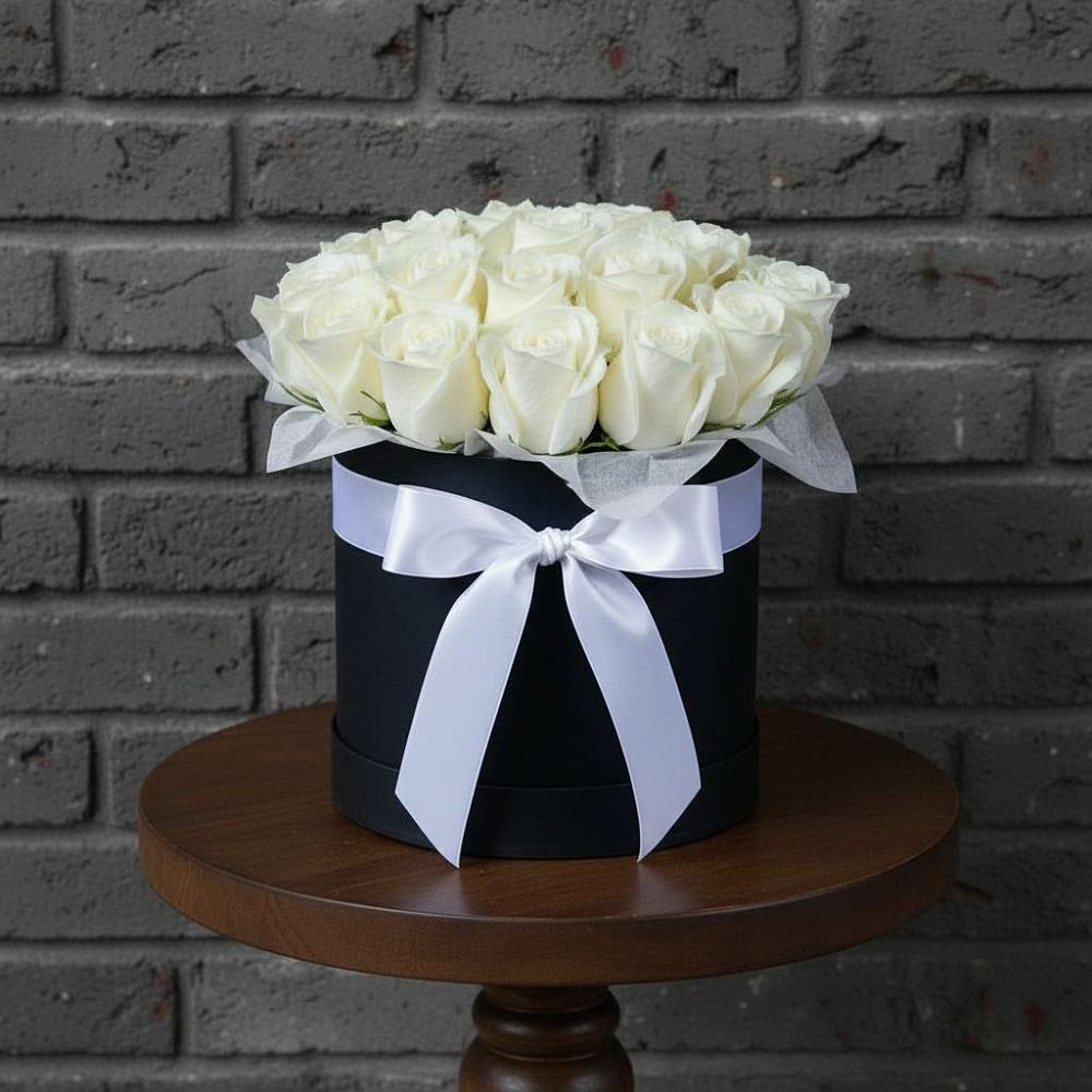 Цветочная композиция из Розы в шляпной коробке в Шиморское