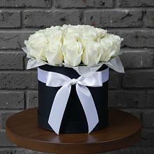 Цветочная композиция из Розы в шляпной коробке в Шиморское